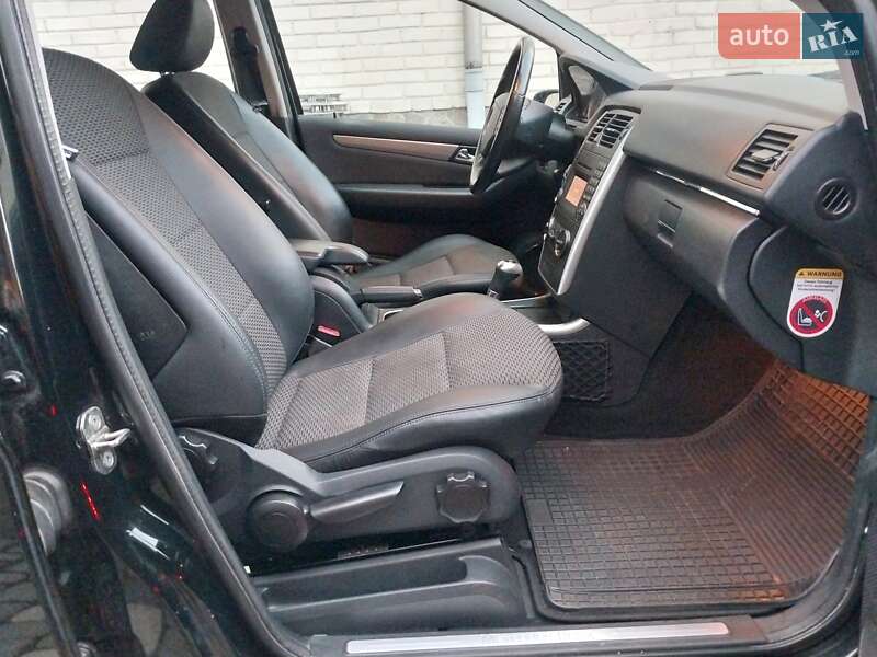 Хэтчбек Mercedes-Benz B-Class 2010 в Ходорове