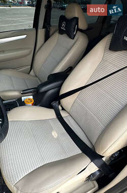 Хэтчбек Mercedes-Benz B-Class 2005 в 