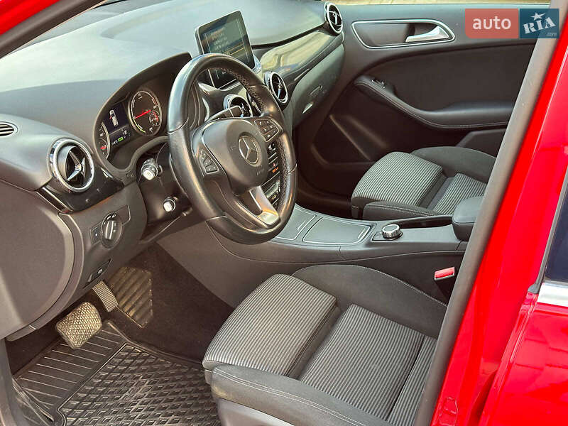 Хэтчбек Mercedes-Benz B-Class 2017 в Одессе
