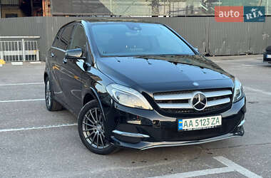 Хэтчбек Mercedes-Benz B-Class 2016 в Киеве
