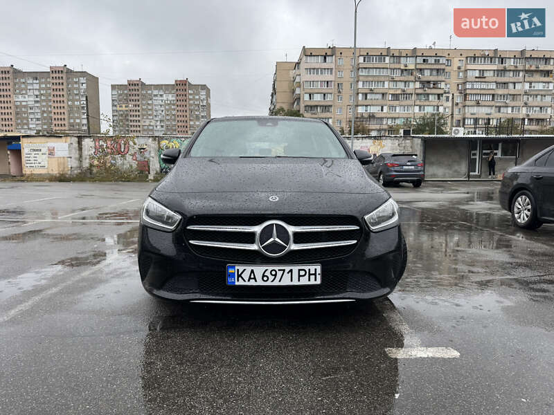 Хэтчбек Mercedes-Benz B-Class 2019 в Киеве фото 2 Хэтчбек Mercedes-Benz B-Class 2019 в Киеве
