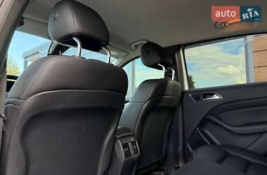 Хэтчбек Mercedes-Benz B-Class 2017 в 