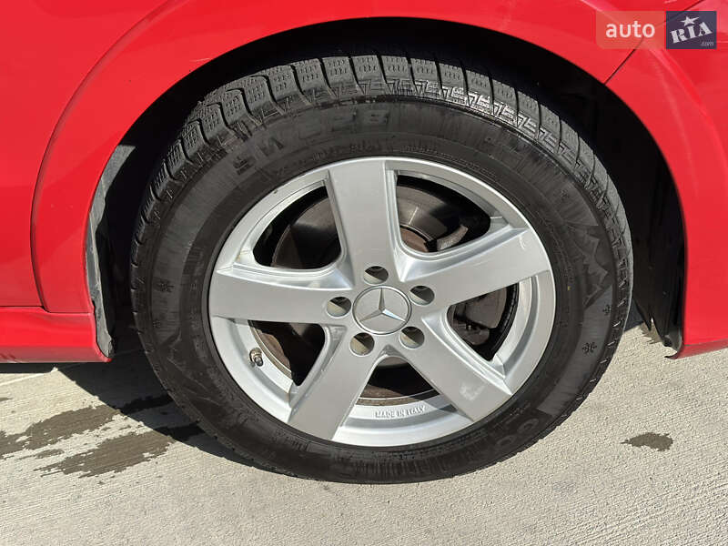 Хетчбек Mercedes-Benz B-Class 2015 в Луцьку