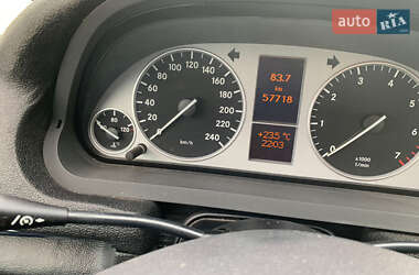 Хетчбек Mercedes-Benz B-Class 2010 в 