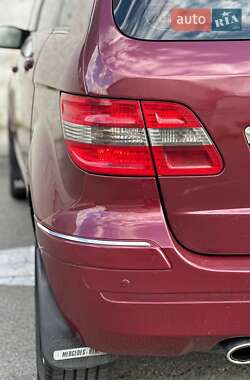 Хэтчбек Mercedes-Benz B-Class 2006 в 