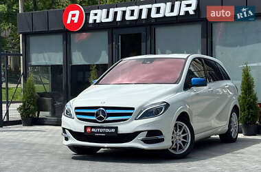 Хэтчбек Mercedes-Benz B-Class 2017 в Черновцах
