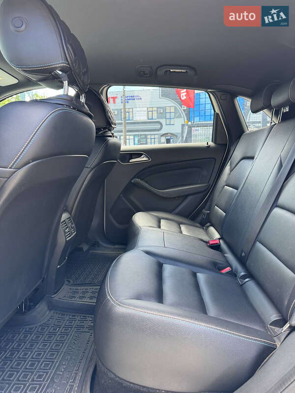 Хэтчбек Mercedes-Benz B-Class 2017 в Черновцах фото 8 Хэтчбек Mercedes-Benz B-Class 2017 в Черновцах