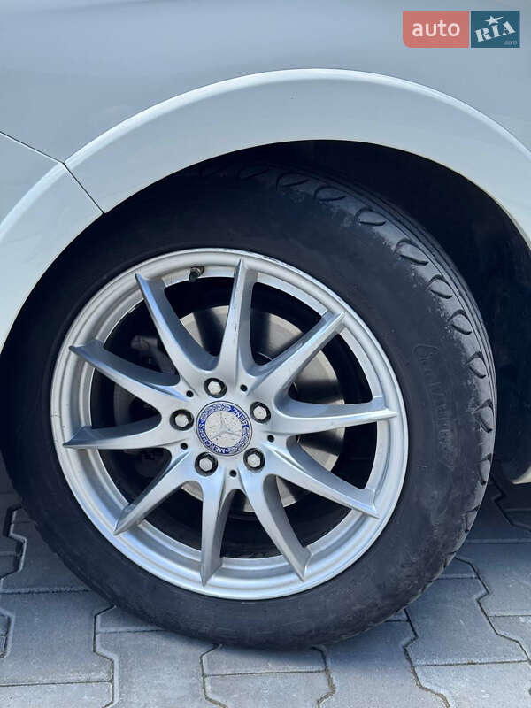 Хэтчбек Mercedes-Benz B-Class 2017 в Черновцах фото 10 Хэтчбек Mercedes-Benz B-Class 2017 в Черновцах