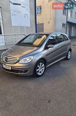 Хэтчбек Mercedes-Benz B-Class 2006 в 
