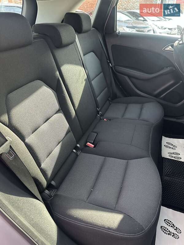 Хэтчбек Mercedes-Benz B-Class 2012 в Смеле