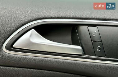Хэтчбек Mercedes-Benz B-Class 2016 в 