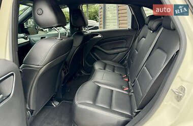 Хэтчбек Mercedes-Benz B-Class 2016 в 