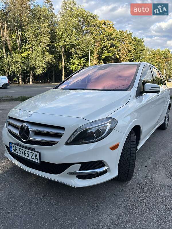 Хэтчбек Mercedes-Benz B-Class 2016 в Днепре