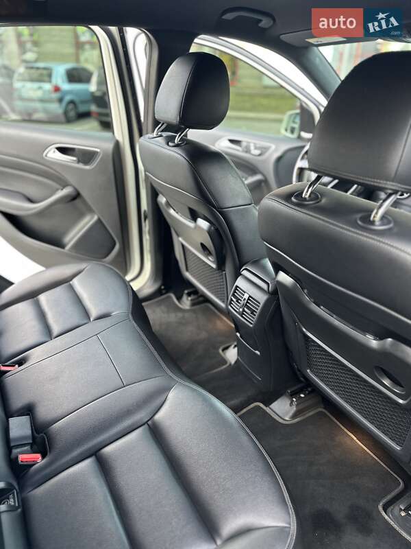 Хэтчбек Mercedes-Benz B-Class 2016 в Днепре