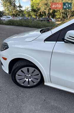 Хэтчбек Mercedes-Benz B-Class 2016 в 