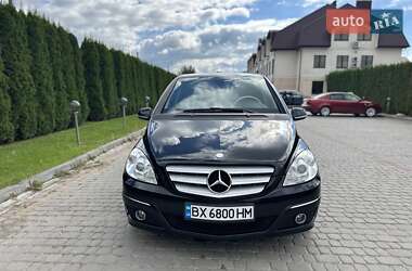 Хэтчбек Mercedes-Benz B-Class 2009 в 
