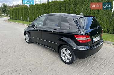 Хэтчбек Mercedes-Benz B-Class 2009 в 