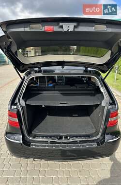 Хэтчбек Mercedes-Benz B-Class 2009 в 