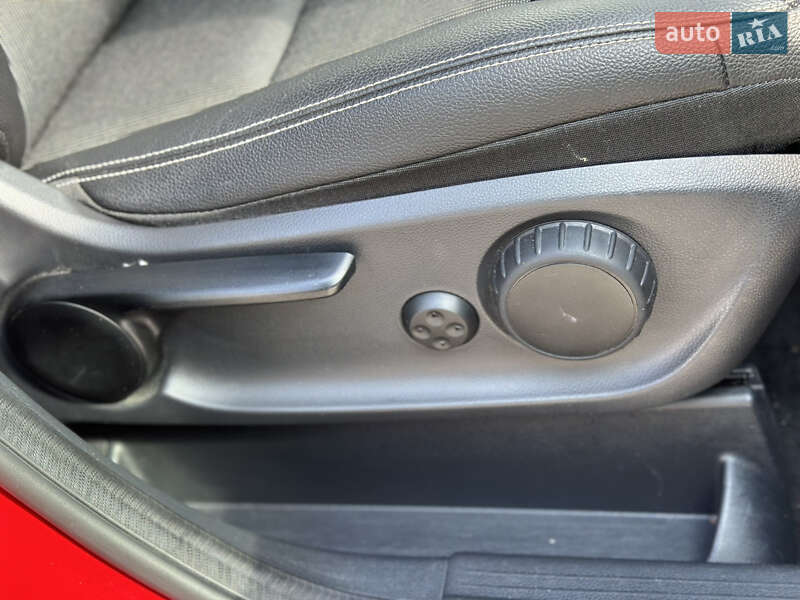 Хетчбек Mercedes-Benz B-Class 2015 в Луцьку