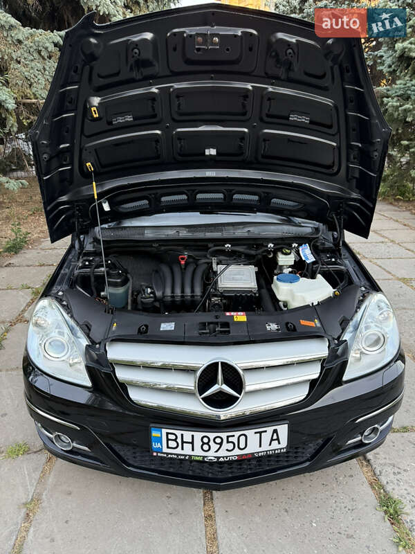 Хэтчбек Mercedes-Benz B-Class 2010 в Одессе фото 86 Хэтчбек Mercedes-Benz B-Class 2010 в Одессе