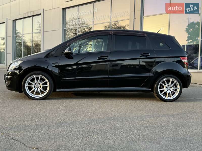 Хэтчбек Mercedes-Benz B-Class 2011 в Киеве