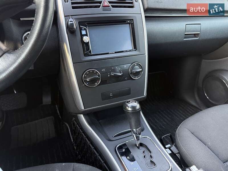 Хэтчбек Mercedes-Benz B-Class 2011 в Киеве