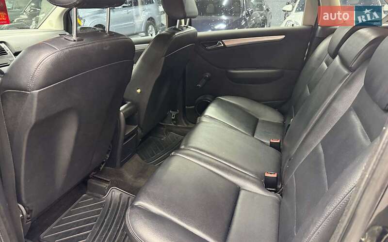 Хетчбек Mercedes-Benz B-Class 2010 в Чернівцях