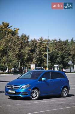 Хэтчбек Mercedes-Benz B-Class 2015 в 