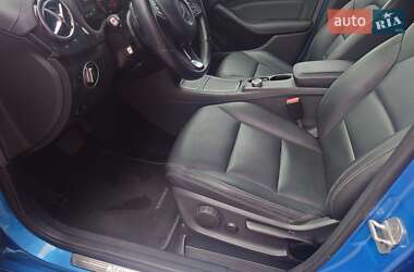 Хэтчбек Mercedes-Benz B-Class 2015 в 