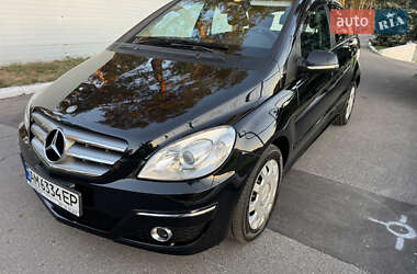 Хэтчбек Mercedes-Benz B-Class 2009 в 