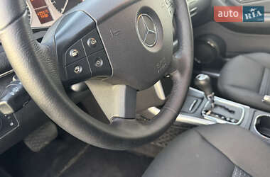 Хэтчбек Mercedes-Benz B-Class 2009 в 