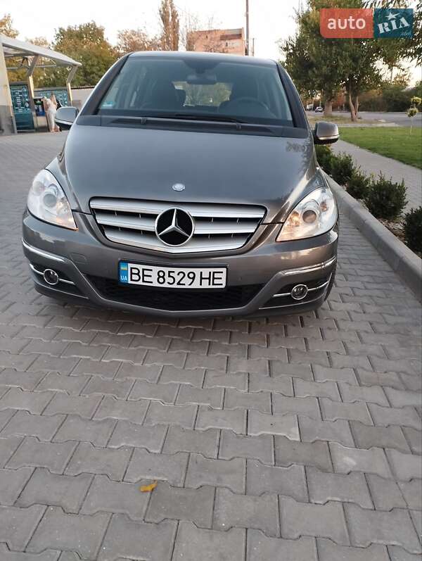 Хетчбек Mercedes-Benz B-Class 2010 в Миколаєві