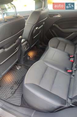 Хетчбек Mercedes-Benz B-Class 2015 в 