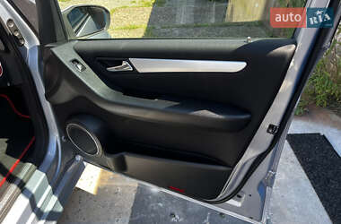 Хэтчбек Mercedes-Benz B-Class 2005 в 