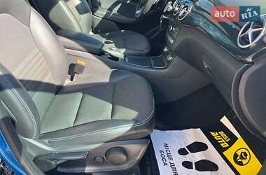 Хэтчбек Mercedes-Benz B-Class 2015 в 