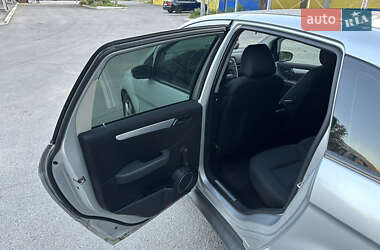 Хэтчбек Mercedes-Benz B-Class 2005 в 