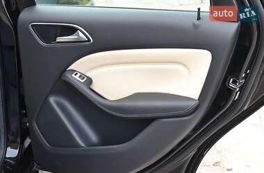 Хэтчбек Mercedes-Benz B-Class 2015 в 