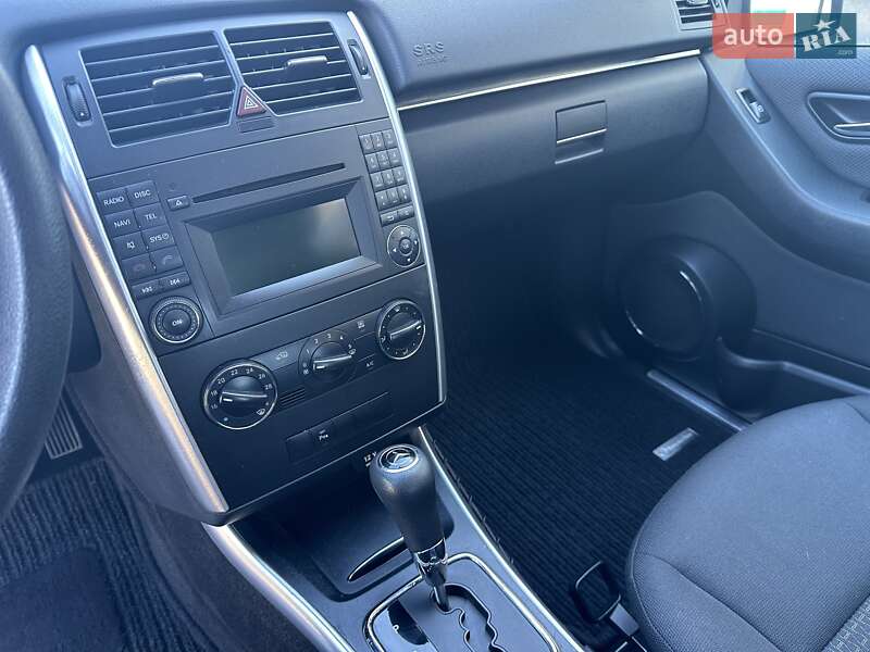Хэтчбек Mercedes-Benz B-Class 2010 в Луцке