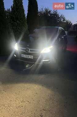 Хэтчбек Mercedes-Benz B-Class 2015 в 