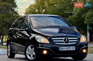 Хэтчбек Mercedes-Benz B-Class 2008 в 