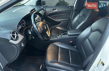 Хэтчбек Mercedes-Benz B-Class 2014 в 