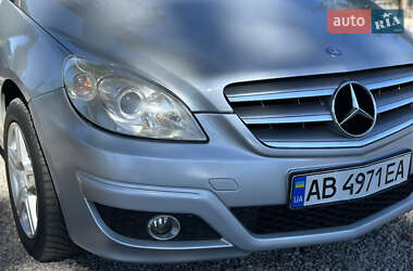 Хэтчбек Mercedes-Benz B-Class 2010 в 