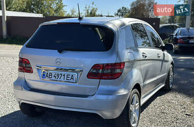 Хэтчбек Mercedes-Benz B-Class 2010 в 