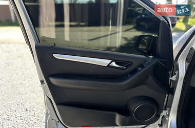 Хэтчбек Mercedes-Benz B-Class 2010 в 