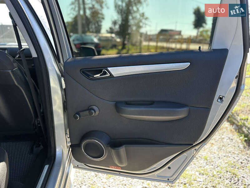 Хэтчбек Mercedes-Benz B-Class 2010 в Виннице фото 40 Хэтчбек Mercedes-Benz B-Class 2010 в Виннице