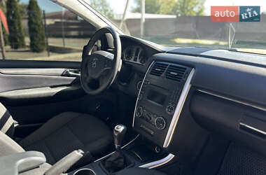 Хэтчбек Mercedes-Benz B-Class 2010 в 