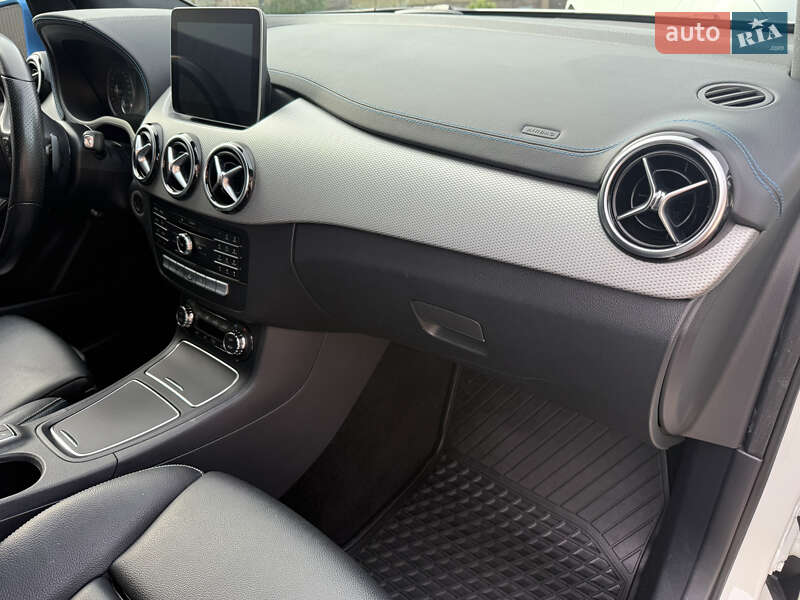 Хэтчбек Mercedes-Benz B-Class 2016 в Ковеле