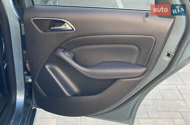 Хэтчбек Mercedes-Benz B-Class 2015 в 