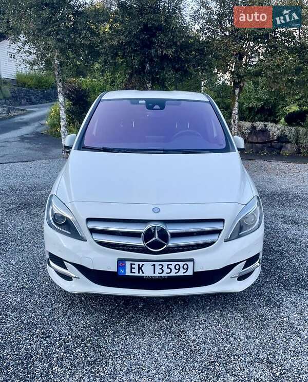 Хэтчбек Mercedes-Benz B-Class 2014 в Львове