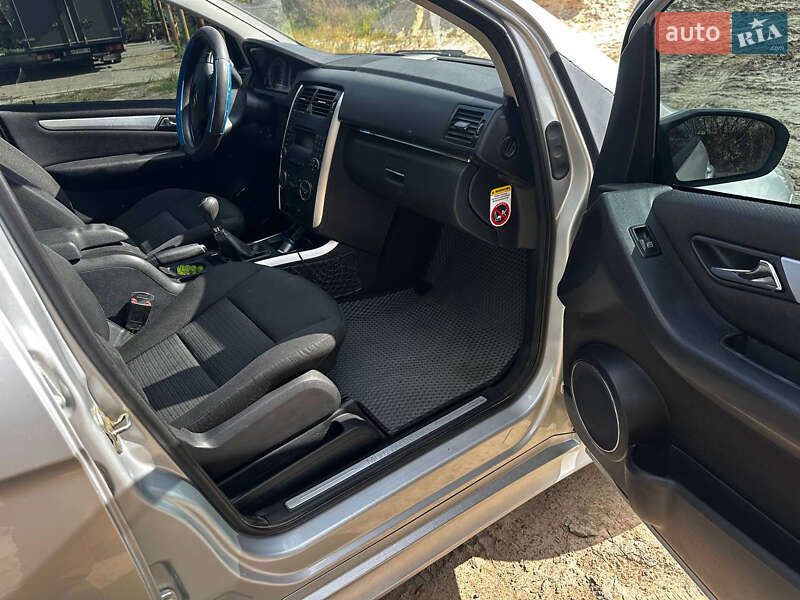 Хэтчбек Mercedes-Benz B-Class 2006 в Краснограде